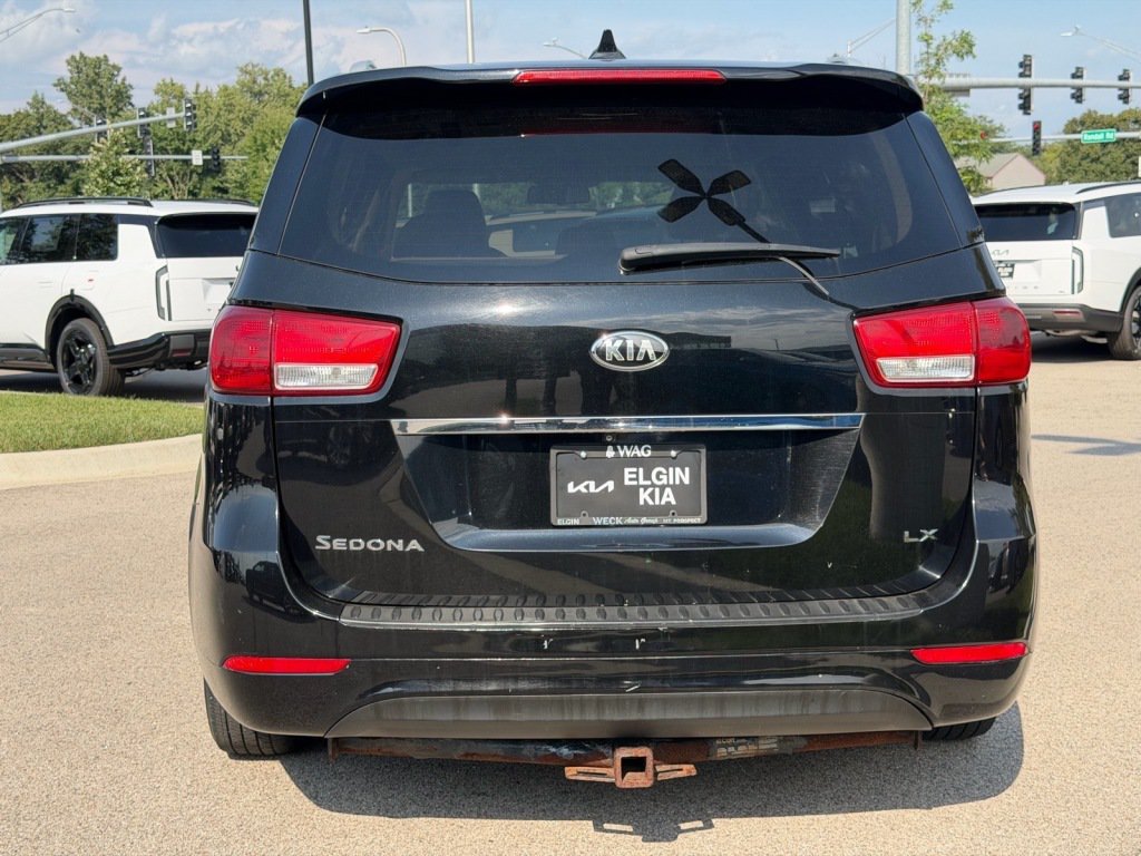 Used 2015 Kia Sedona LX w/ LX Convenience Package FWD image 4