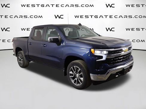 Used 2023 Chevrolet Silverado 1500 LT AWD/4WD image 40