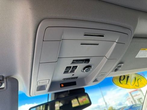 Used 2019 GMC Yukon Denali AWD/4WD image 17