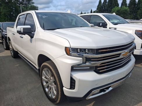 Used 2021 Chevrolet Silverado 1500 High Country w/ Technology Package AWD/4WD image 2