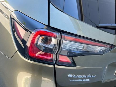 Used 2024 Subaru Outback Limited AWD/4WD image 19