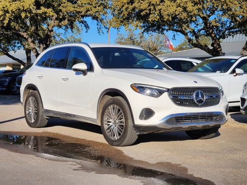 Used 2025 Mercedes-Benz GLC 300 GLC 300 image 3