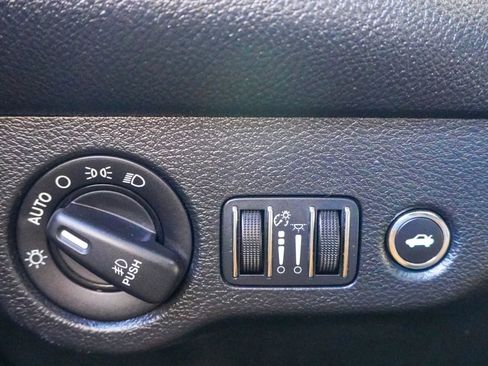 Used 2017 Dodge Challenger SXT Plus image 35