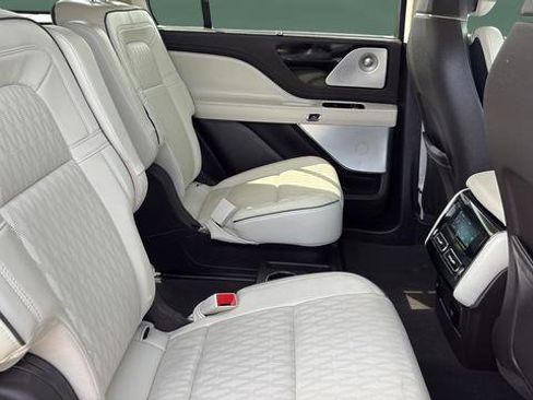 Used 2020 Lincoln Aviator Black Label Grand Touring w/ Class IV Trailer Tow Package image 18
