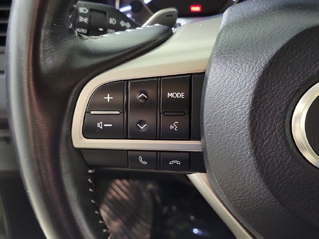 Used 2022 Lexus RX 350L Luxury w/ Accessory Package (Z1) FWD image 25