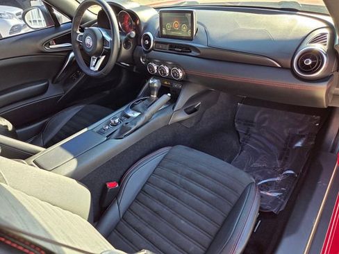 Used 2018 FIAT 124 Spider Abarth image 15