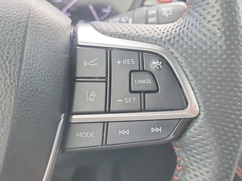 Used 2023 Toyota Sienna XSE FWD image 21