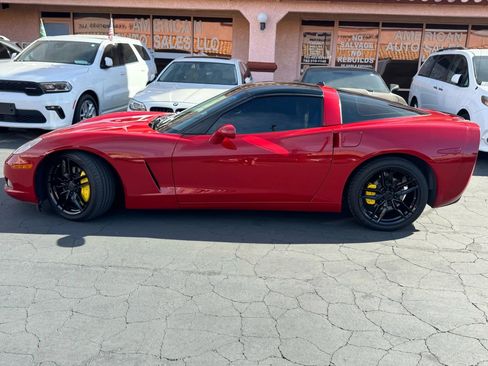 Used 2005 Chevrolet Corvette Coupe w/ Preferred Equipment Group image 9