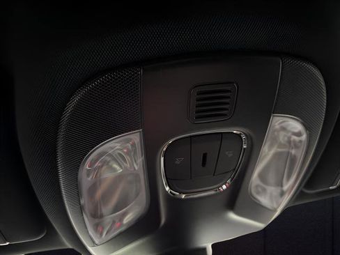 Used 2025 Jeep Compass Limited image 25