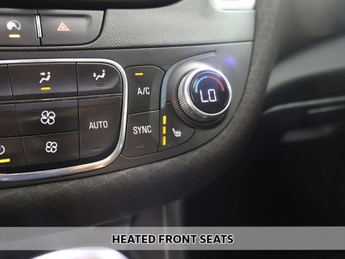 Used 2021 Chevrolet Malibu LT FWD image 4