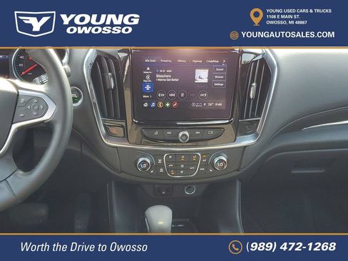 Used 2023 Chevrolet Traverse LT FWD image 25