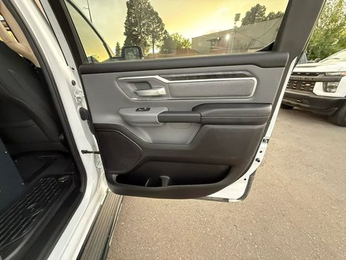 Used 2019 RAM 1500 Big Horn AWD/4WD image 32