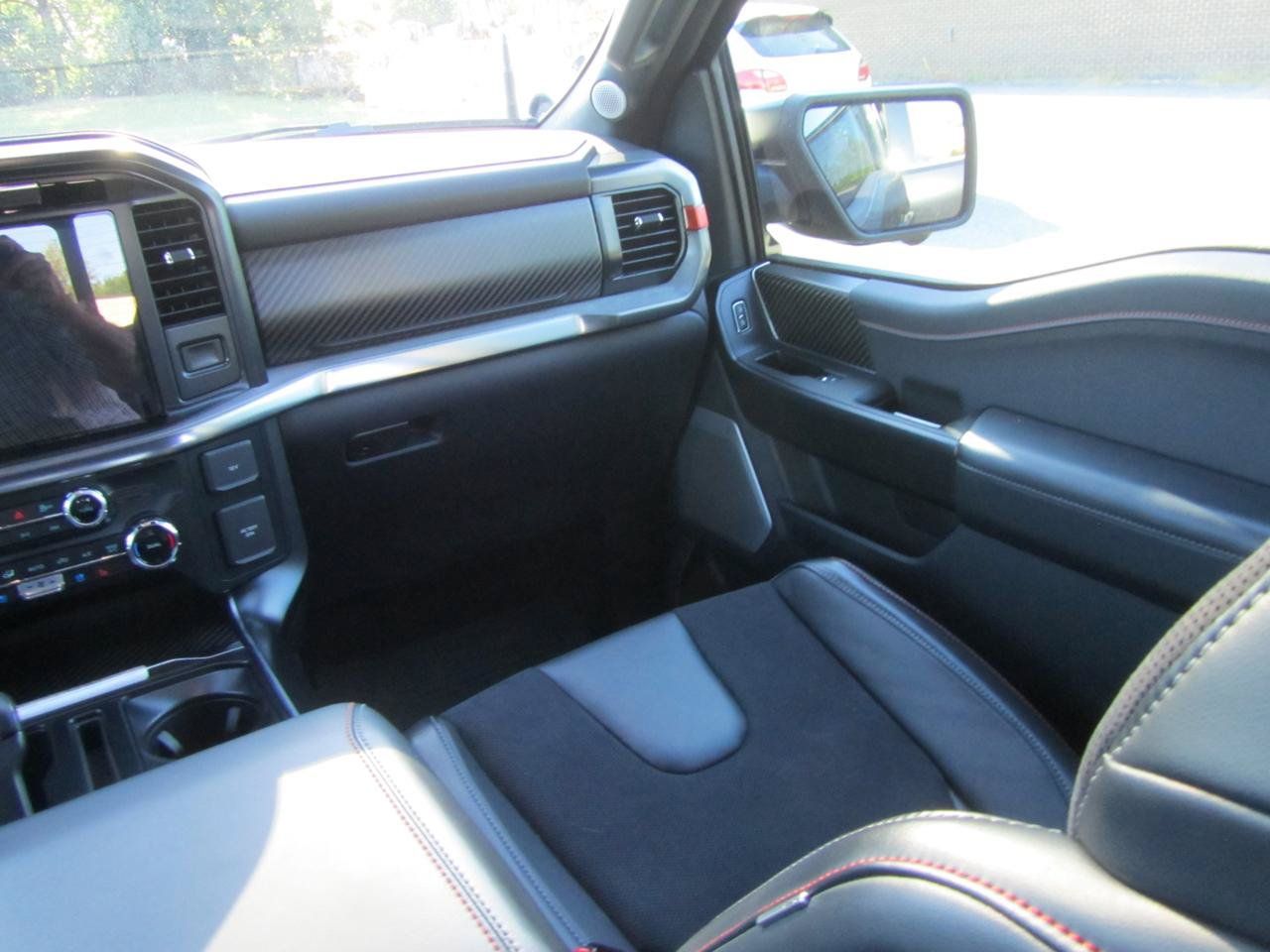 Used 2025 Ford F150 Raptor AWD/4WD image 14