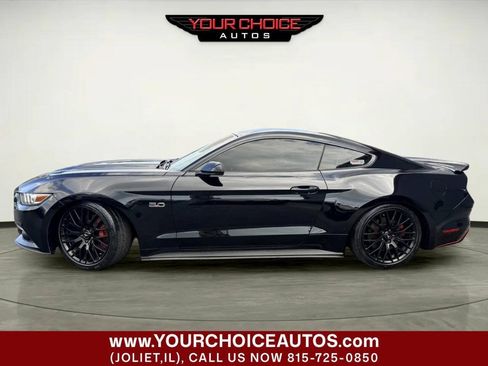 Used 2017 Ford Mustang GT RWD image 2