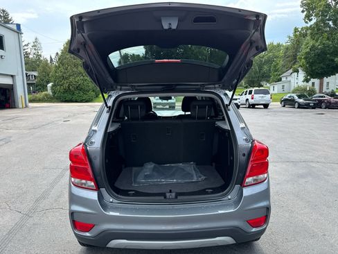 Used 2020 Chevrolet Trax LT FWD image 15