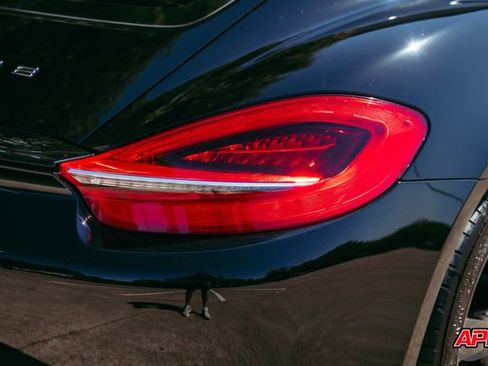 Used 2016 Porsche Cayman image 48