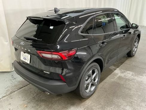 New 2026 Ford Escape ST-Line w/ Cold Weather Package AWD/4WD image 3