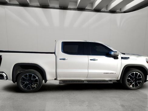 Used 2019 GMC Sierra 1500 Denali w/ Technology Package image 11
