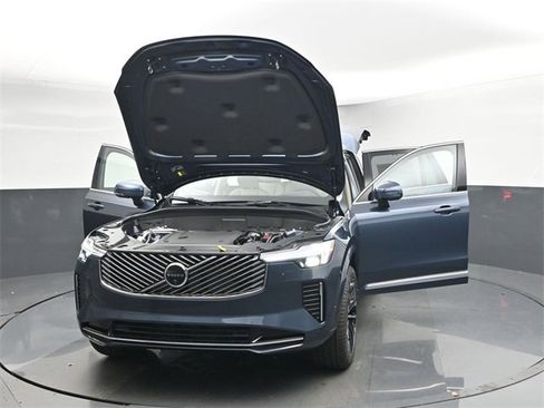 New 2026 Volvo XC90 B6 Ultra w/ Protection Package image 55