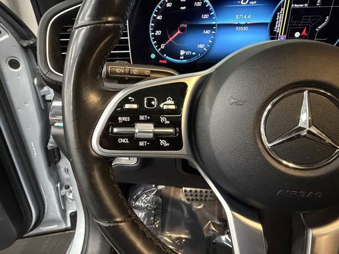 Used 2022 Mercedes-Benz GLS 450 4MATIC image 32