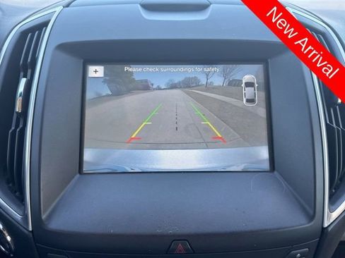 Used 2017 Ford Edge Titanium image 16