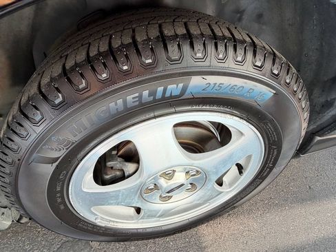 Used 2001 Lincoln LS RWD image 11