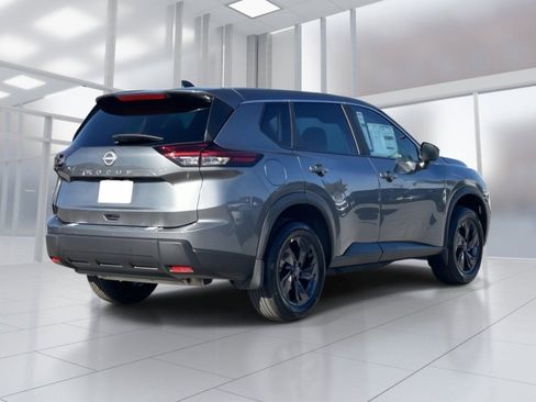 New 2026 Nissan Rogue SV FWD image 4