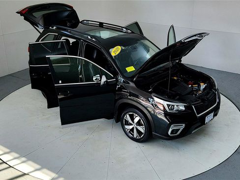 Used 2020 Subaru Forester Touring image 25