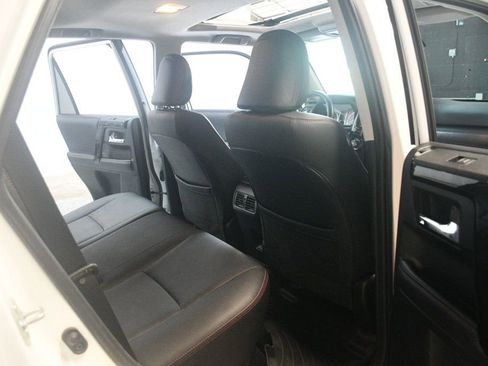Used 2020 Toyota 4Runner TRD Off-Road Premium w/ Moonroof Package AWD/4WD image 40