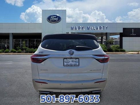 Used 2018 Buick Enclave Premium w/ Trailering Package FWD image 4