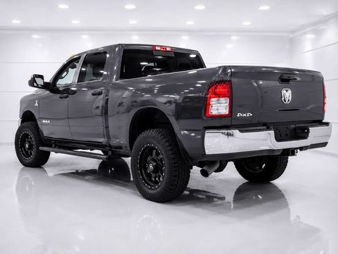 Used 2019 RAM 3500 Tradesman AWD/4WD image 3