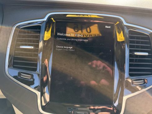 Used 2023 Volvo XC90 T8 Plus image 12