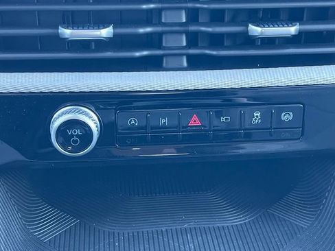 Used 2026 Ford Explorer Active w/ Active Comfort Package image 20