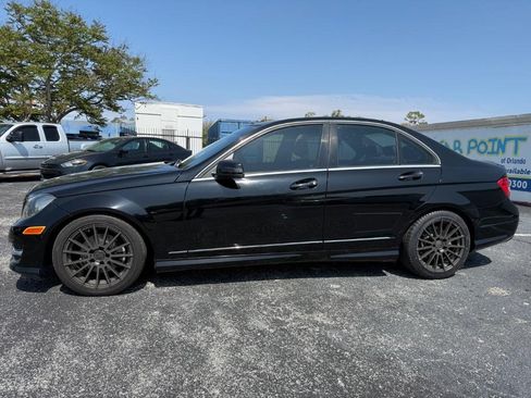 Used 2013 Mercedes-Benz C 250 Sedan image 2