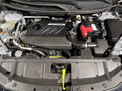 Used 2025 Nissan Rogue SV FWD image 9