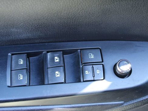 Used 2017 Toyota Highlander XLE FWD image 30
