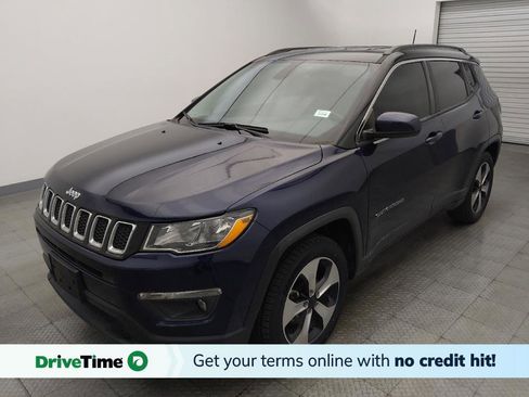 Used 2018 Jeep Compass Latitude FWD image 1