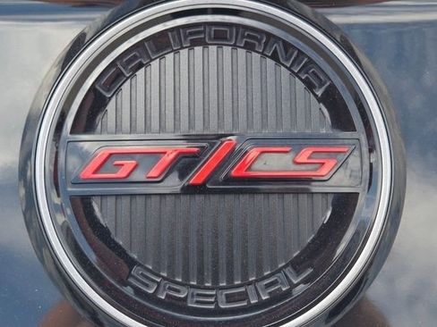 Used 2022 Ford Mustang GT Premium w/ Equipment Group 401A RWD image 30
