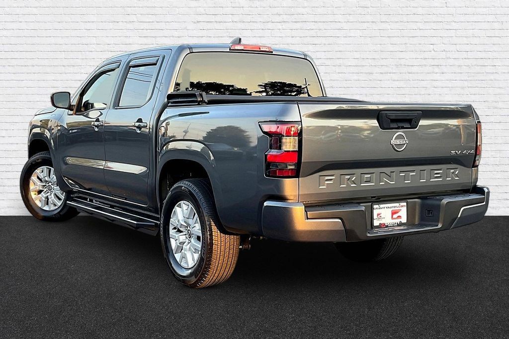 Used 2023 Nissan Frontier SV AWD/4WD image 4