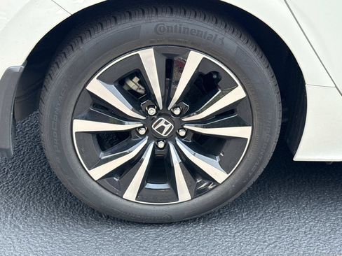 Used 2024 Honda Civic EX-L image 22