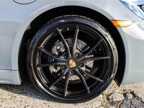 Used 2025 Porsche 718 Cayman RWD image 38