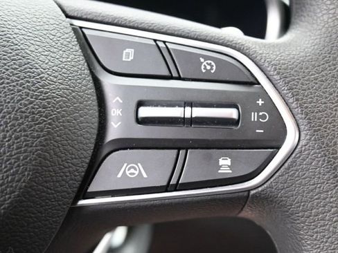 Used 2023 Hyundai Santa Fe SE image 16