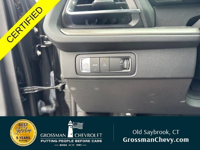 Used 2026 Chevrolet Traverse LT w/ Driver Confidence Package FWD image 17