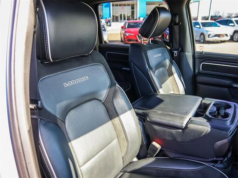 Used 2025 RAM 1500 Laramie image 16
