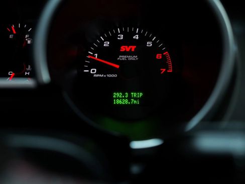 Used 2009 Ford Mustang Shelby GT500 RWD image 34