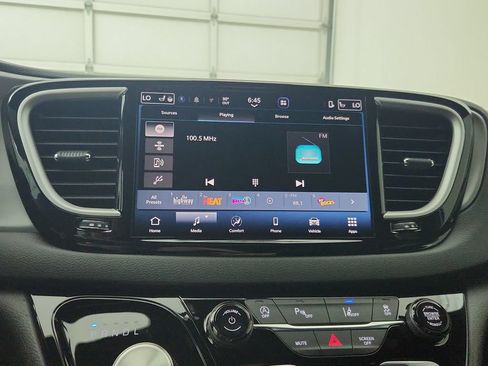 New 2027 Chrysler Pacifica LX FWD image 23