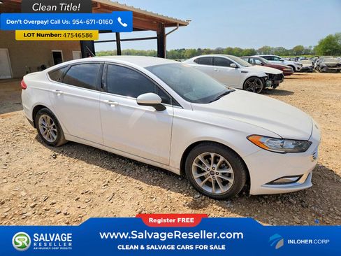 Used 2018 Ford Fusion SE w/ Equipment Group 201A FWD image 5