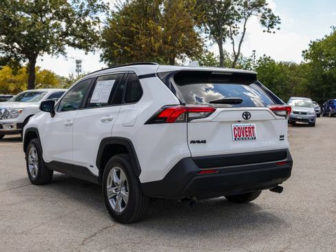 Used 2025 Toyota RAV4 XLE w/ Convenience Package AWD/4WD image 3
