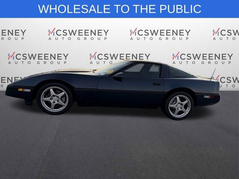Used 1988 Chevrolet Corvette Coupe image 3