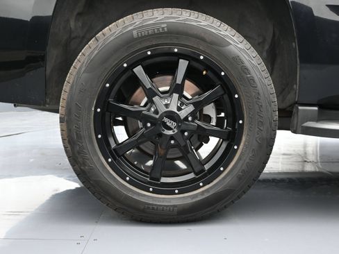 Used 2017 Chevrolet Tahoe LT AWD/4WD image 18